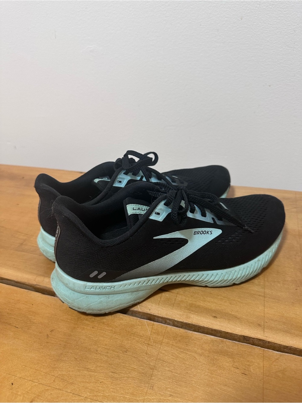 Brooks Women's Black & Mint Green Runner - Lightweight Road Shoes